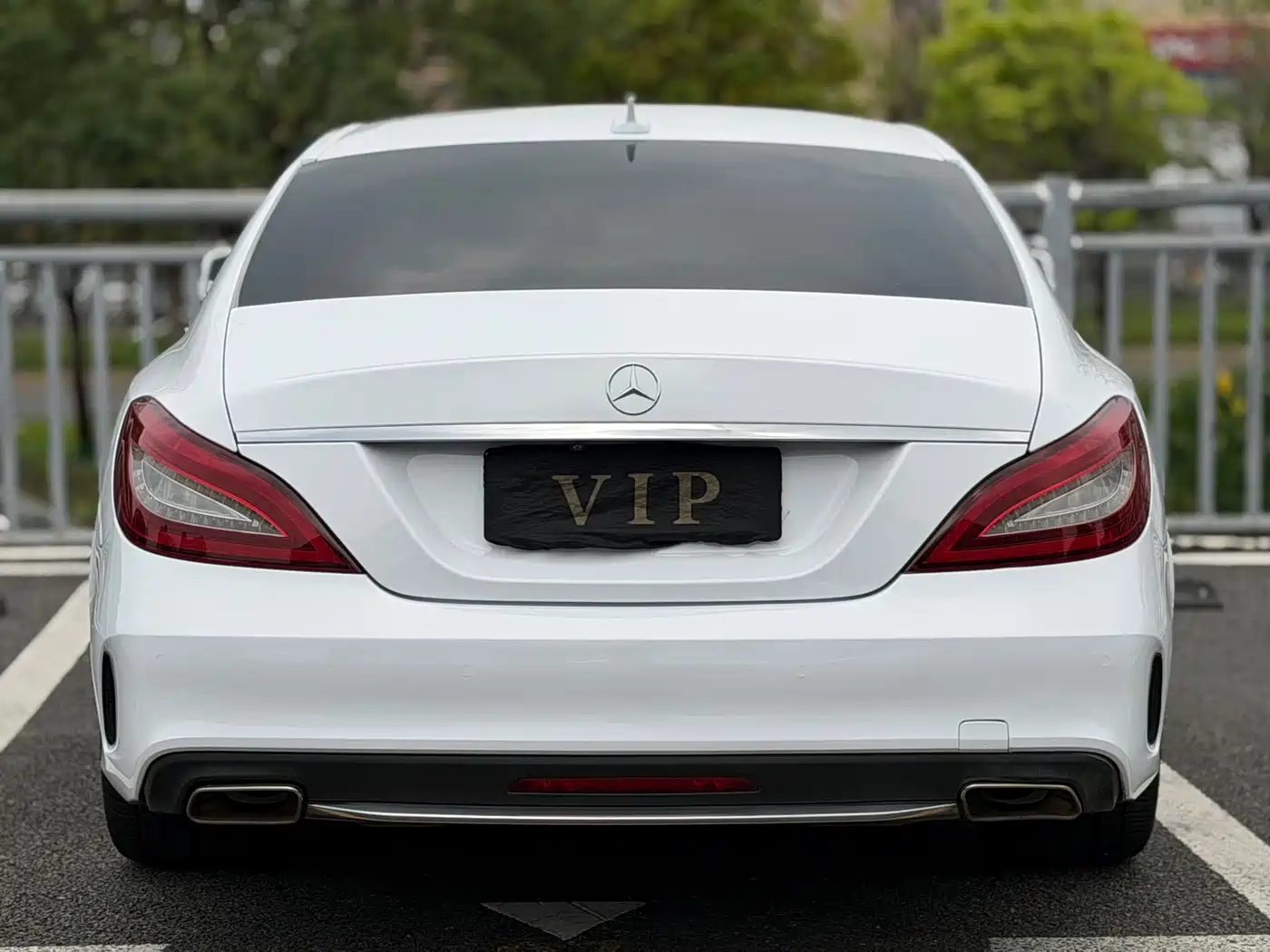 Mercedes-Benz CLS 2016 CLS 260 Edition фото 8