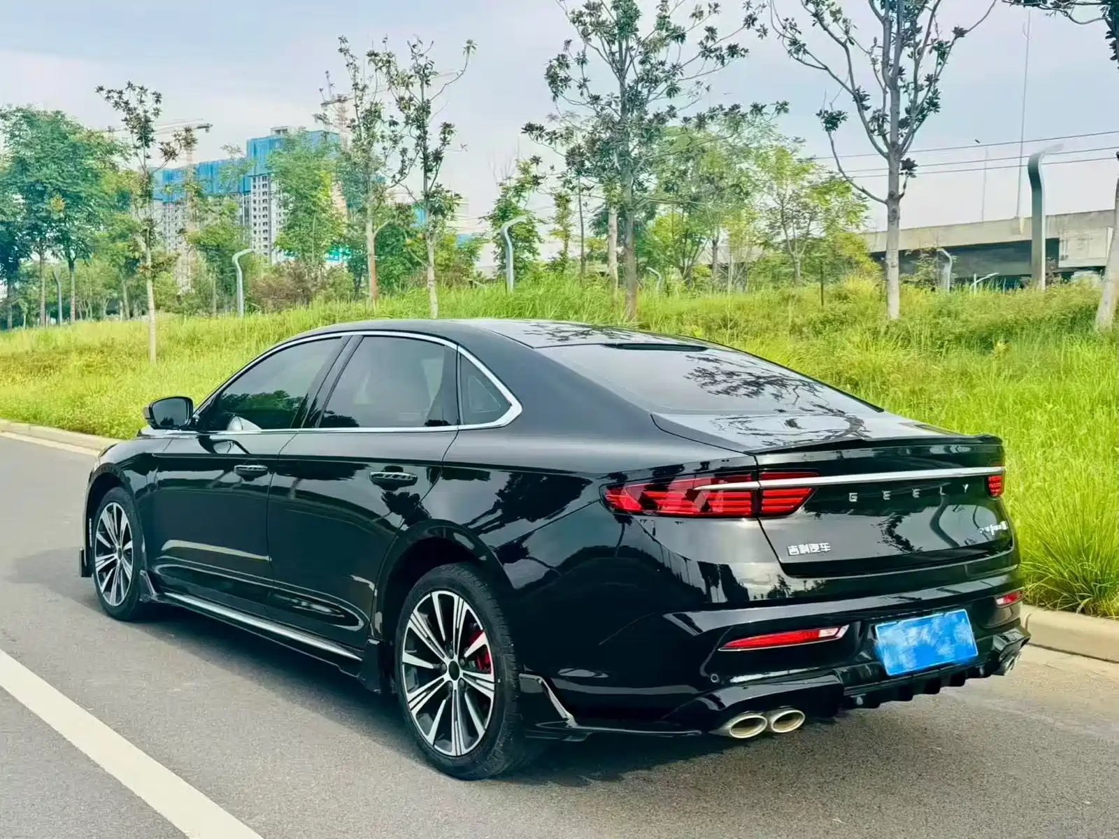 Фото 9 - Geely Preface