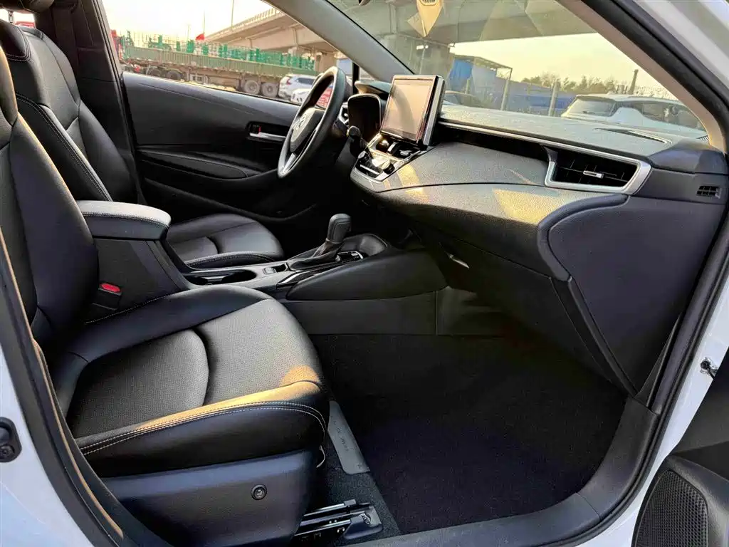 Toyota Corolla 2021 1.2T S-CVT Elite PLUS Edition фото 22