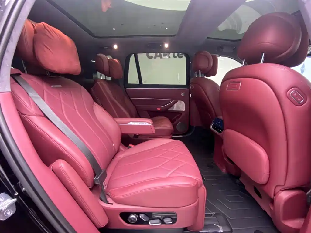 AITO Wenjie AITO M8 2025 Model Extended Range Max+ Edition 53.4kWh 6-Seater фото 24
