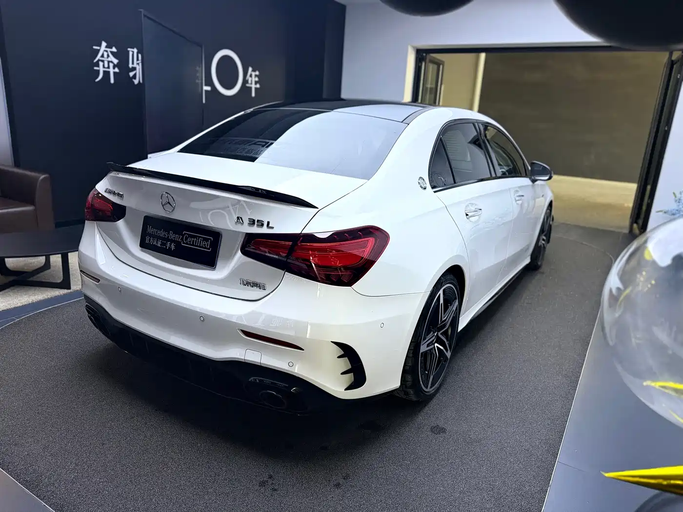 Mercedes-Benz A-Class AMG 2024 AMG A 35 L 4MATIC фото 9