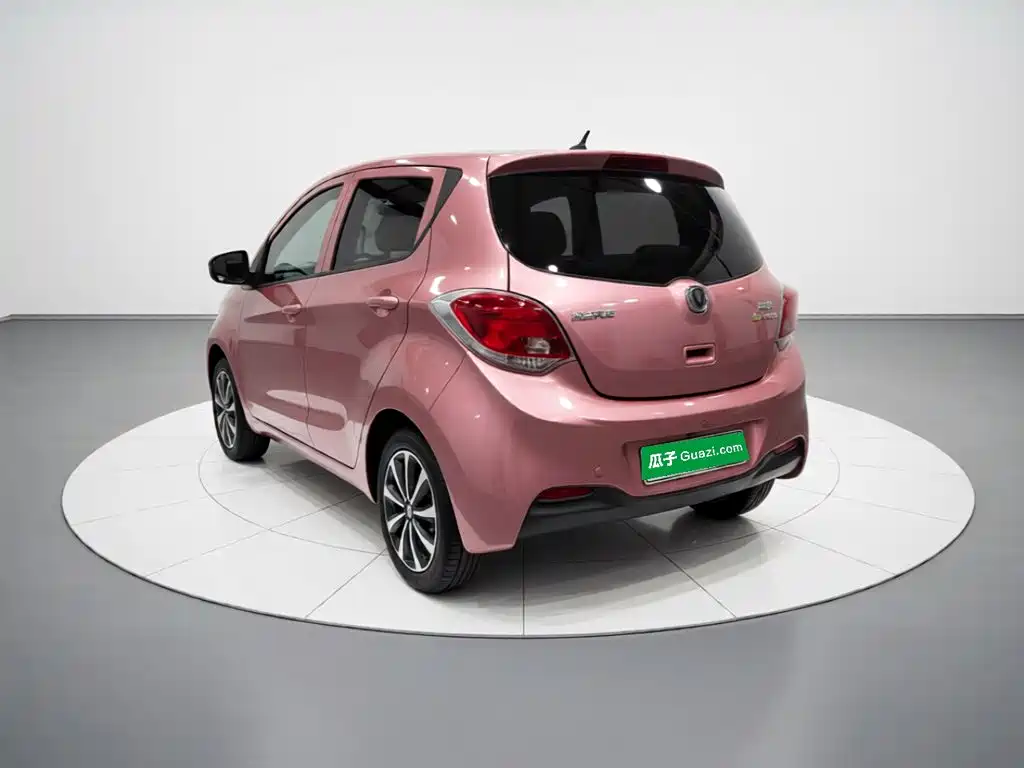 Photo 4 - Changan Benben E-Star
