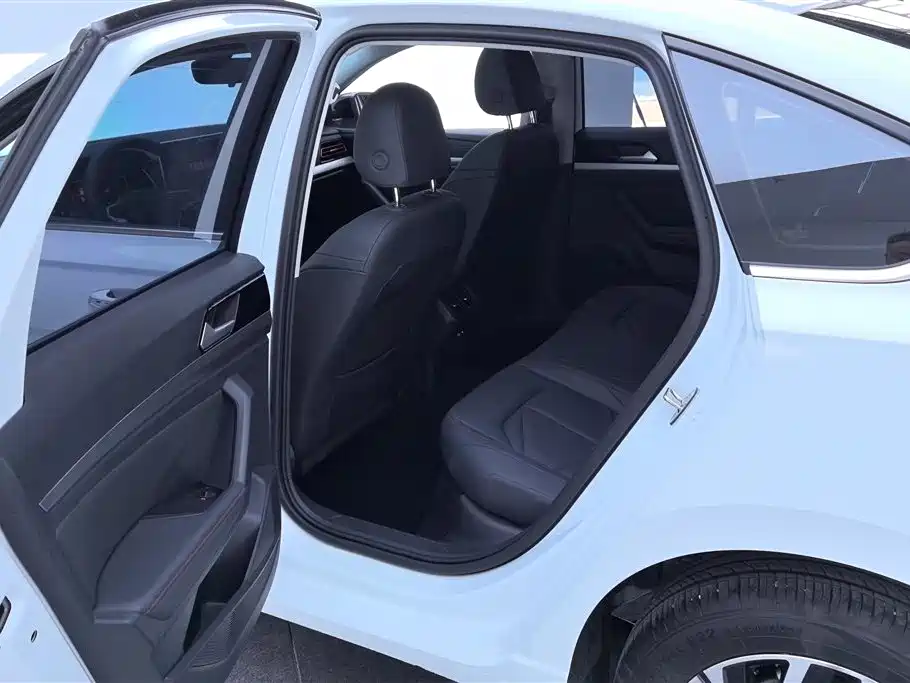 Volkswagen Lavida 2024 Model 300TSI DSG Starlight Leading Edition фото 11