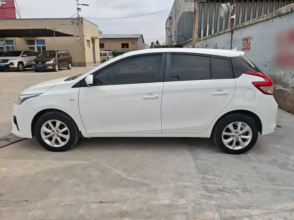 Toyota YARiS L Zhi Xuan 2014 2014 1.5G Automatic Dynamic Edition