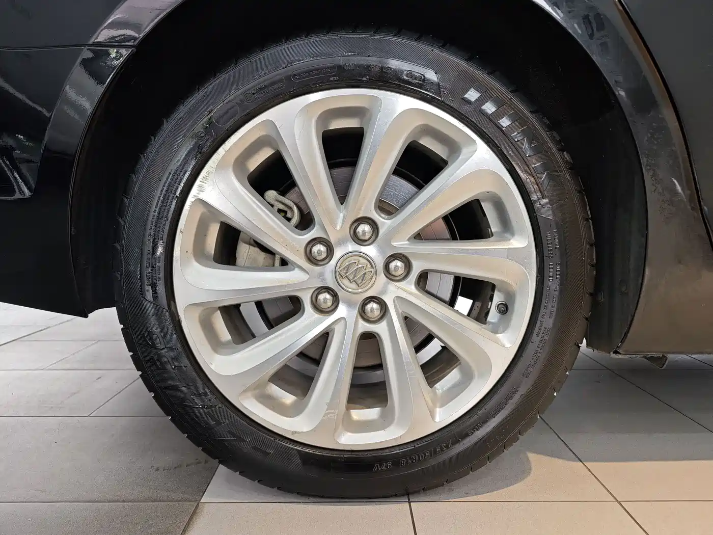 Фото 30 - Buick LaCrosse