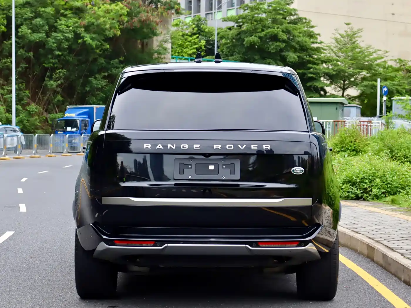 Land Rover Range Rover 2023 2023 3.0 L6 400PS Golden Age 7-Seater Long Wheelbase