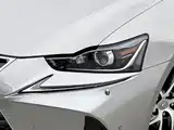 Фото 14 - Lexus IS