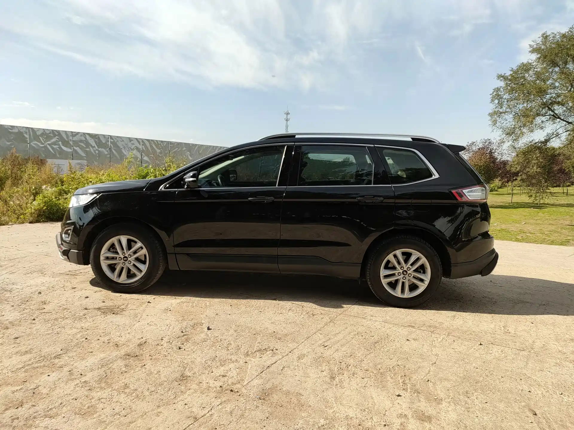 Фото 4 - Ford Edge