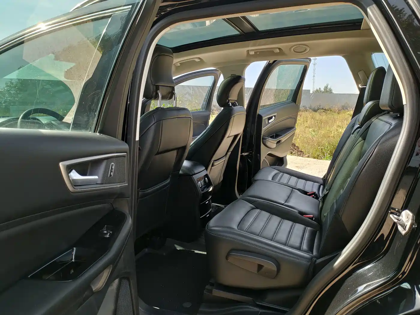 Ford Edge 2018 2018 EcoBoost 245 FWD Platinum 7-seater China V