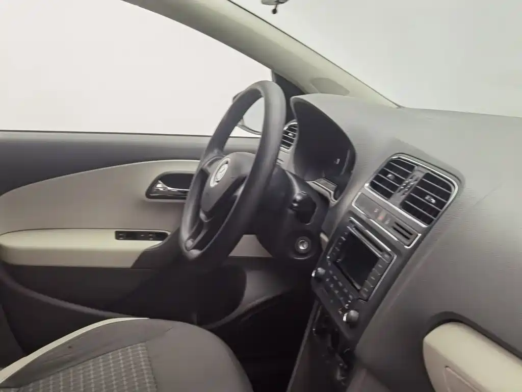 Photo 22 - Volkswagen Polo