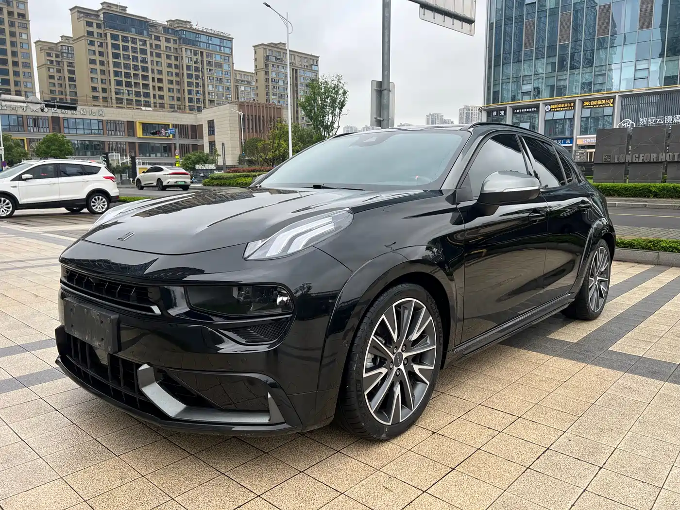 Lynk & Co 02 Hatchback 2021 2.0TD Halo