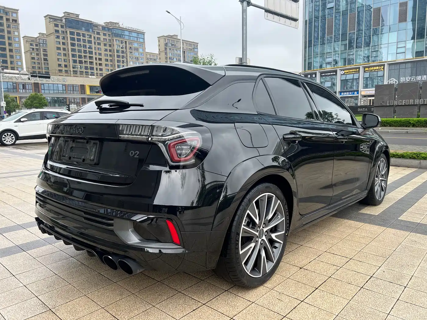 Lynk & Co 02 Hatchback 2021 2.0TD Halo фото 18