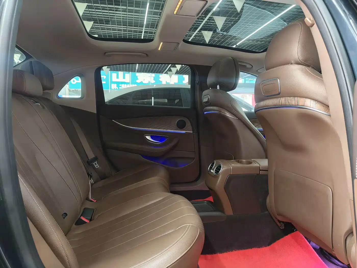 Mercedes-Benz E-Class 2017 E 300 L Luxury фото 11