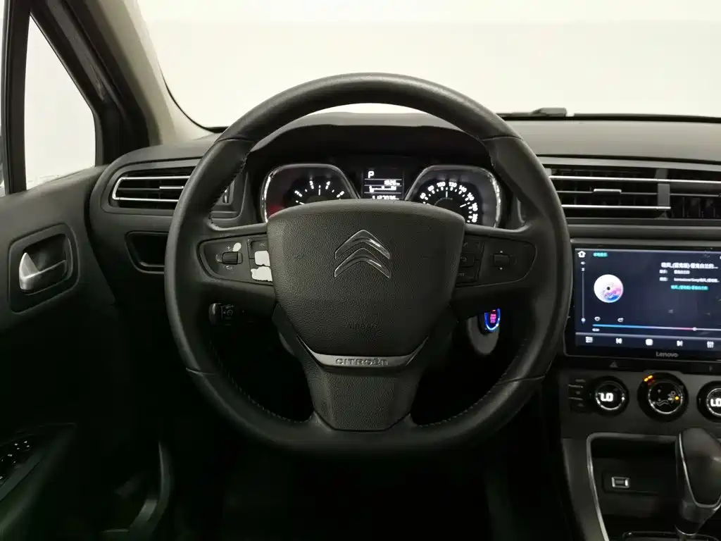 Citroën C4 C-Quatre 2017 2016 1.6L Automatic Luxury Model