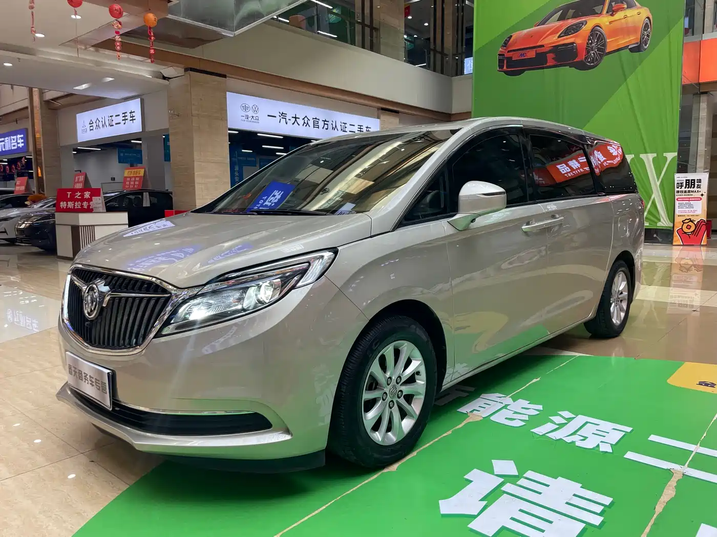 Buick GL8 2018 ES 28T Comfort Type China VI фото 5