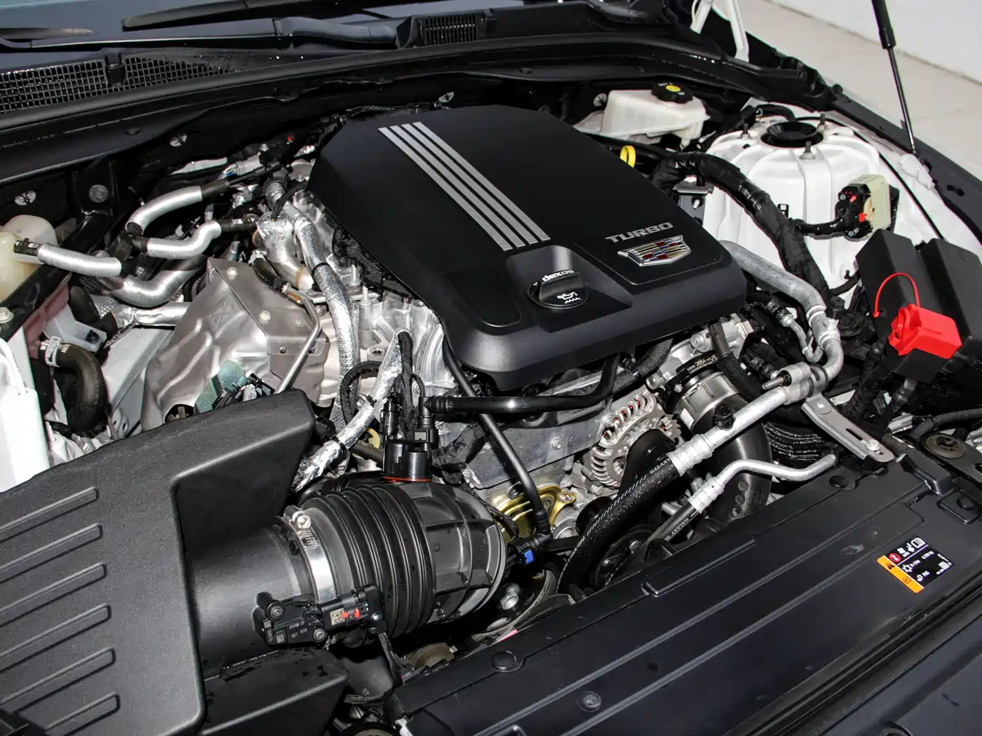 Cadillac CT5 2024 28T Luxury Model Pro фото 29