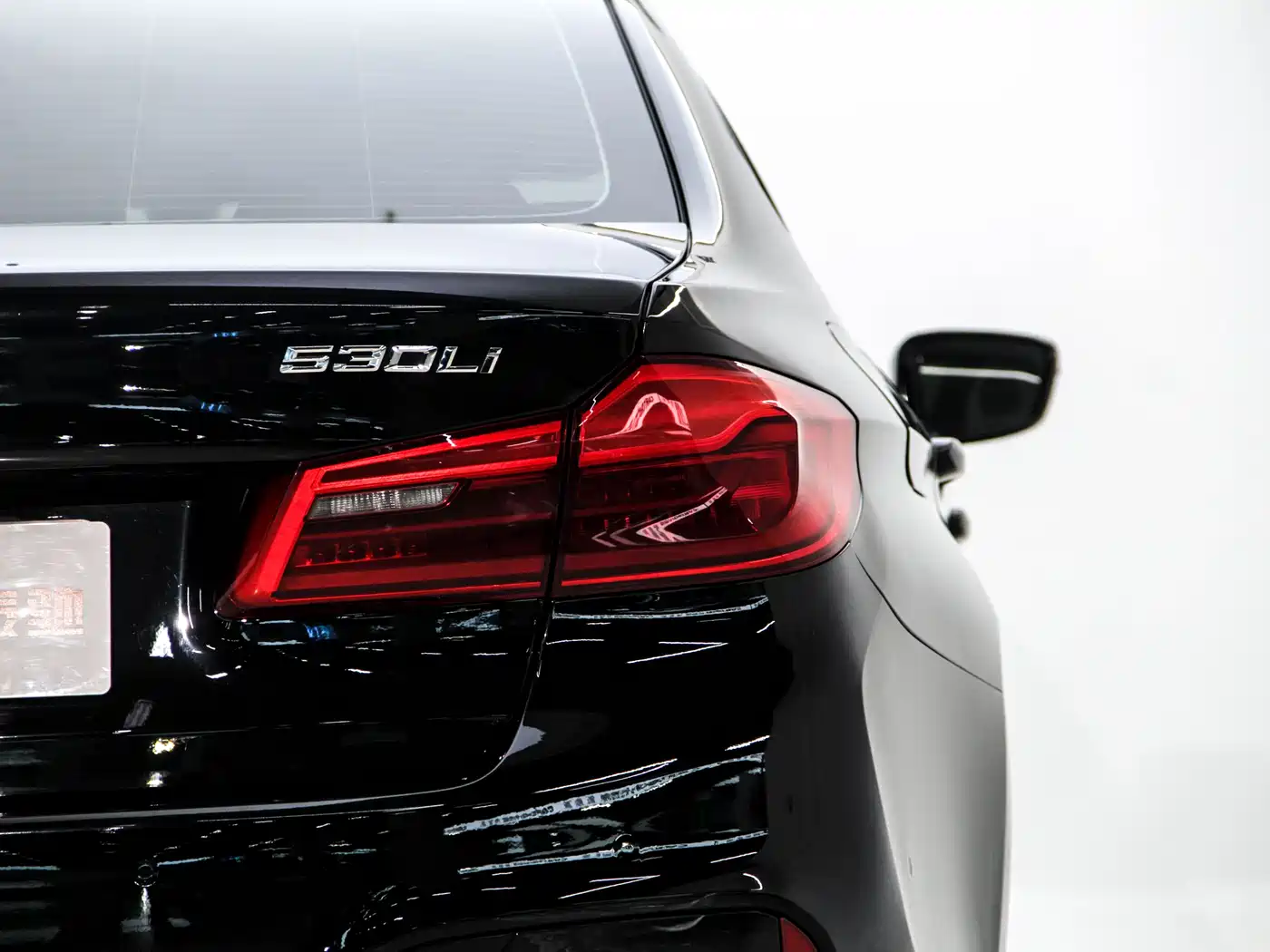 BMW 5 Series 2019 530Li Leading M Sport Package фото 16