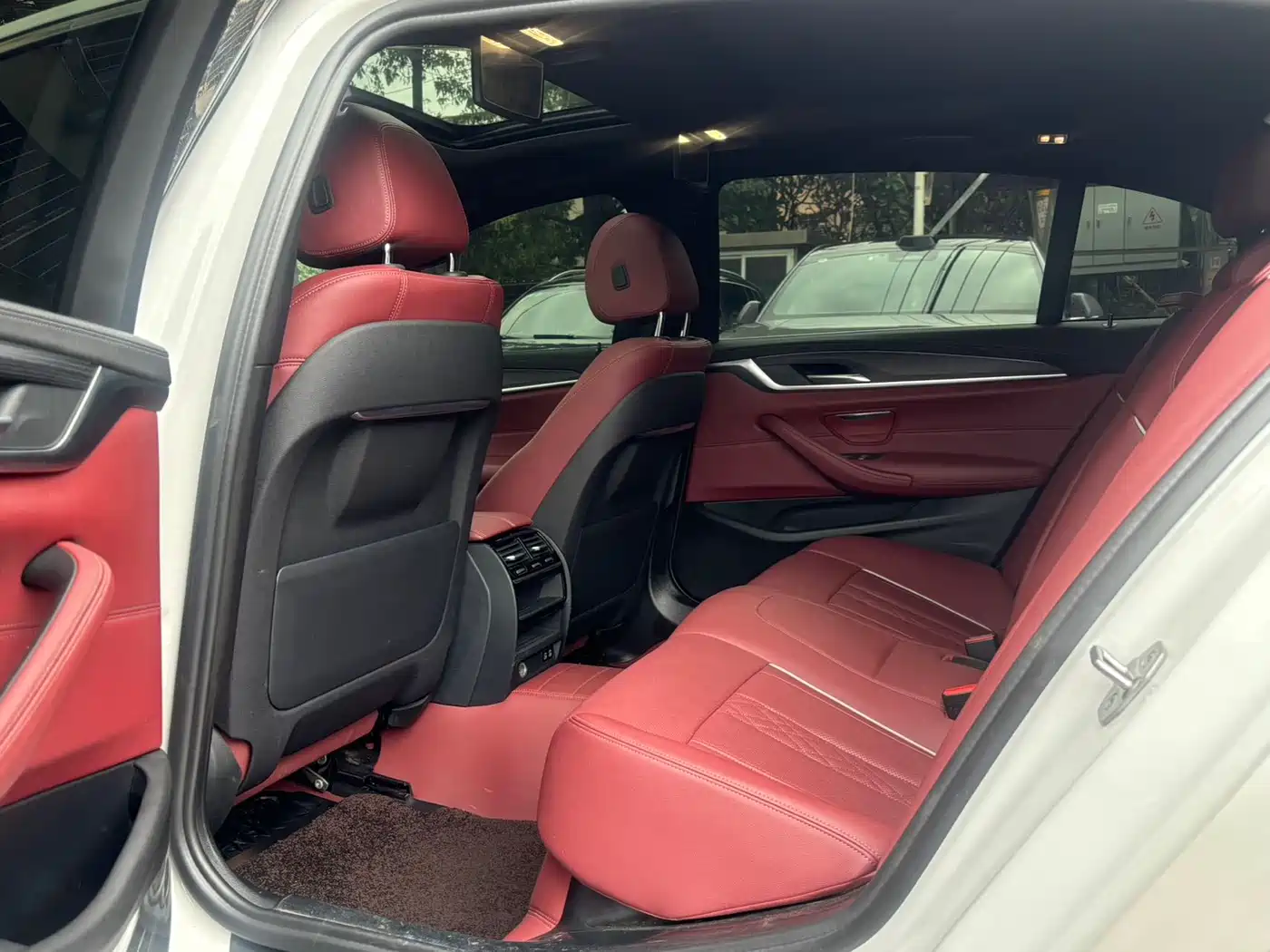 BMW 5 Series 2021 530Li Leading M Sport Package фото 9
