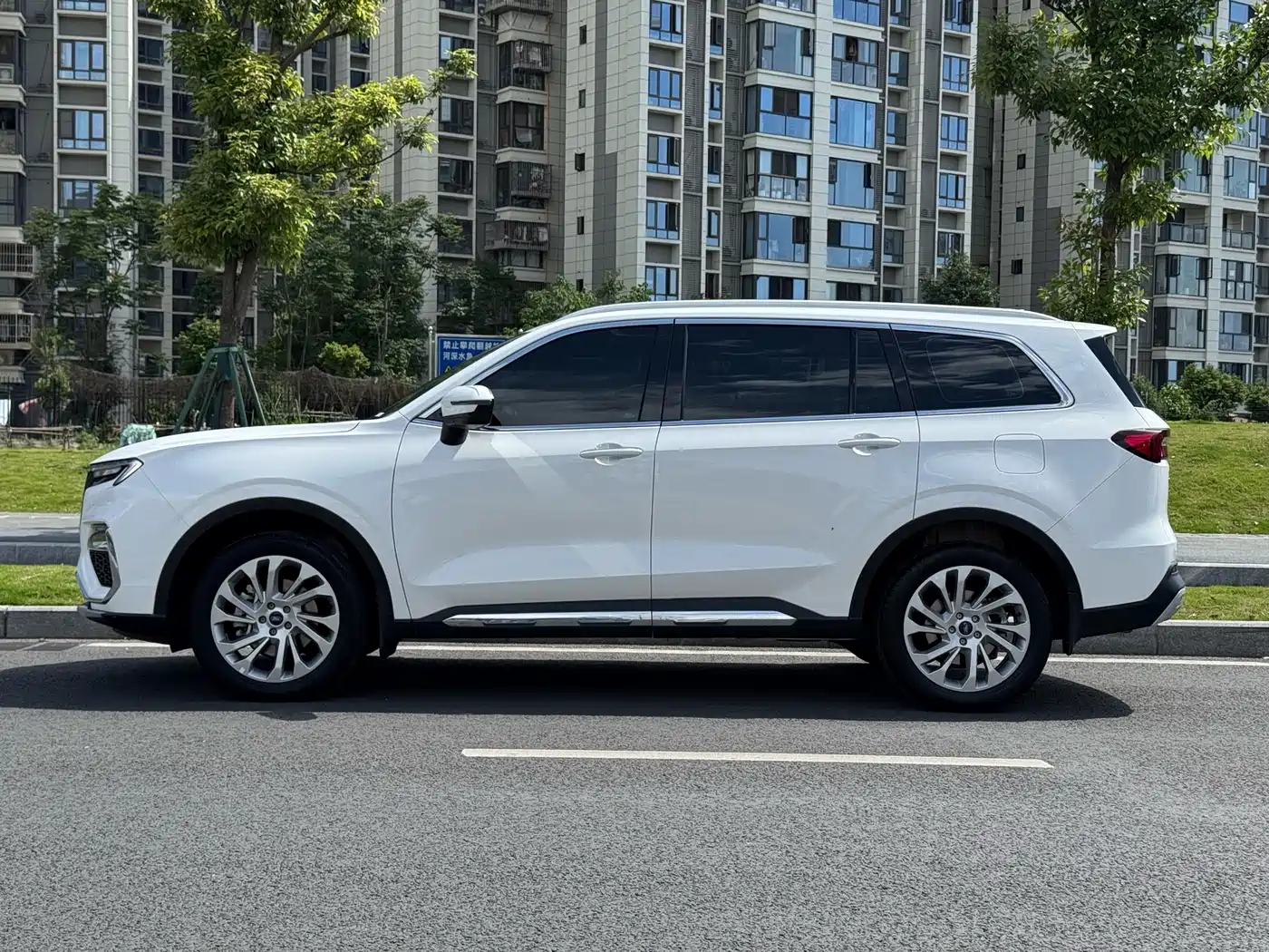 FORD LINGYU