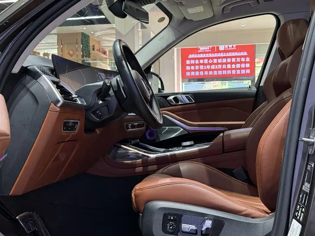 BMW X7 M60i 2023 xDrive M60i фото 9