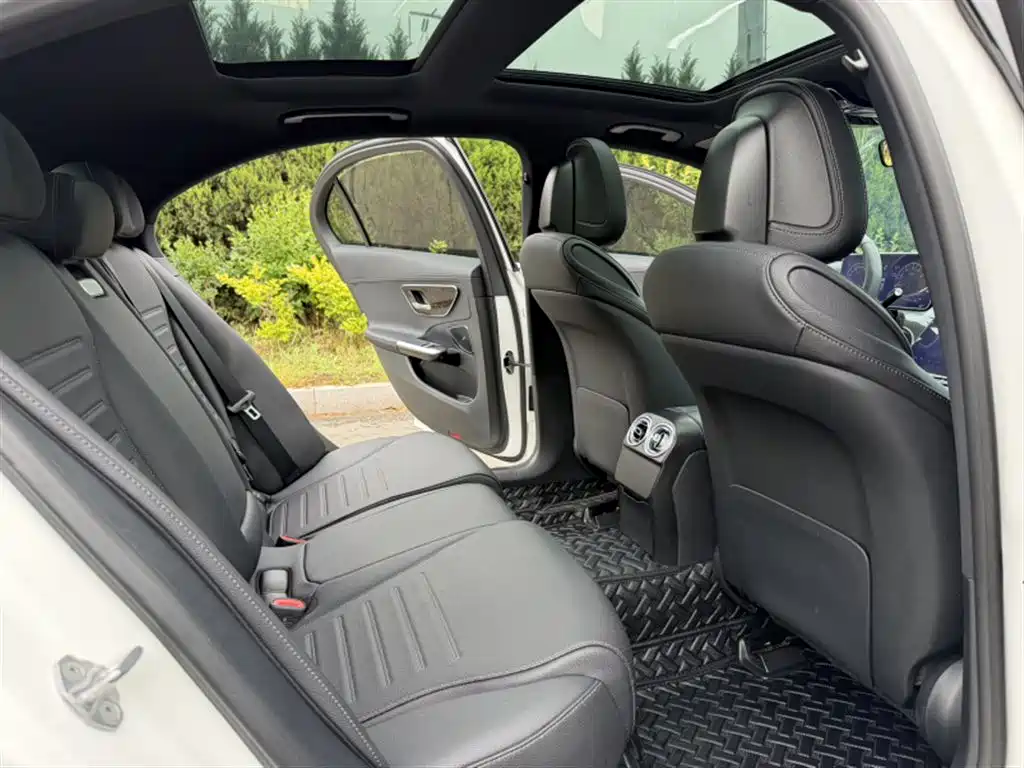 Mercedes-Benz C-Class 2023 C 260 L фото 6
