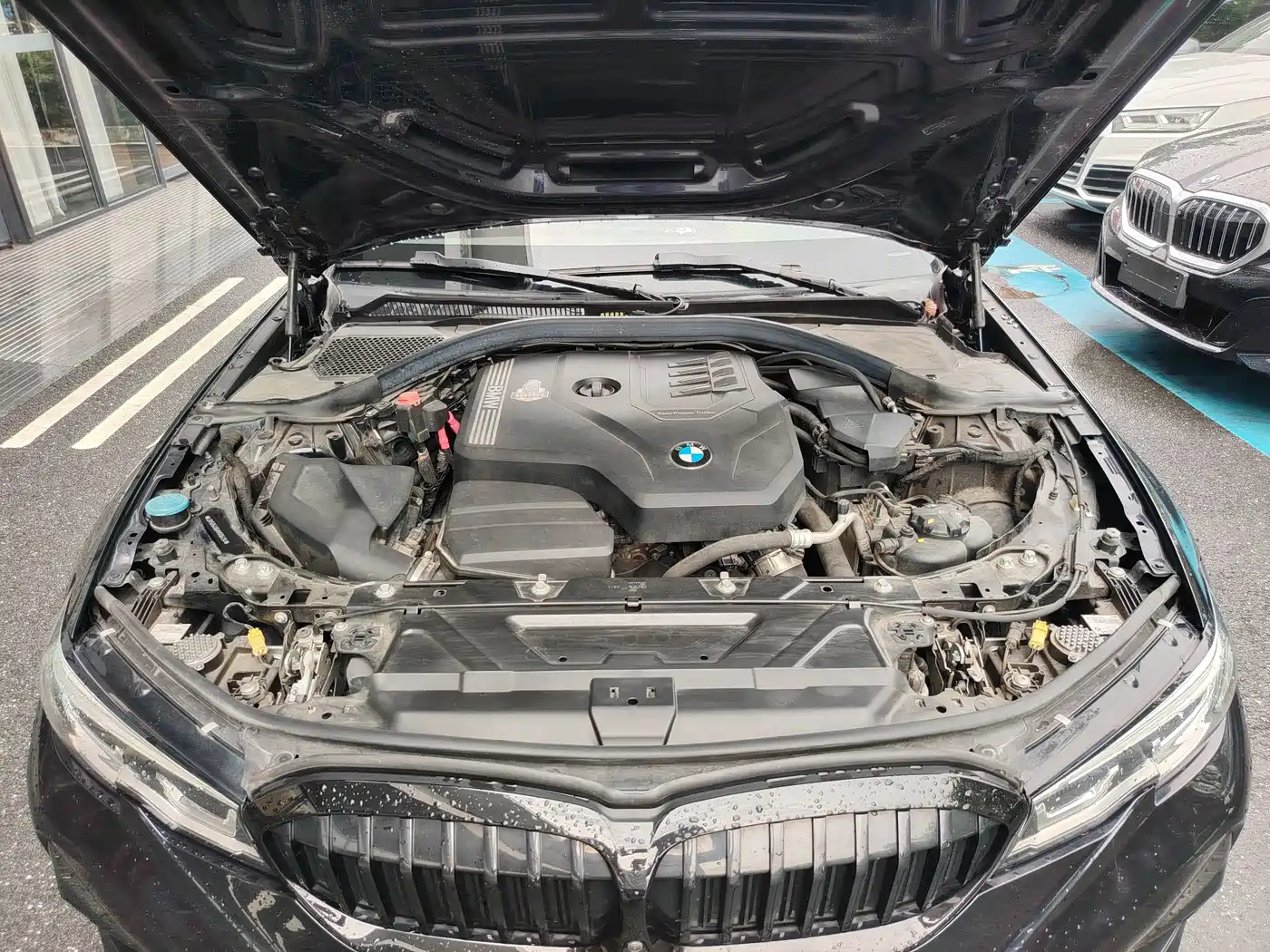 BMW 3 Series 2021 325i M Sport Night Edition фото 27