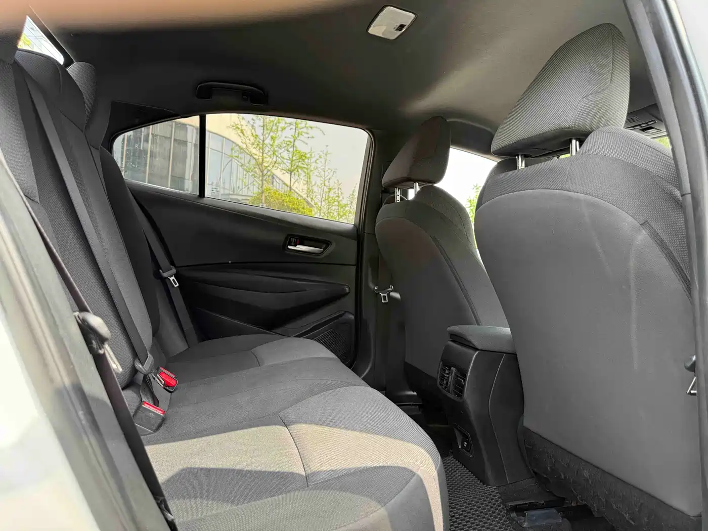 Toyota Levin 2022 TNGA 1.5L CVT Progressive Edition фото 8