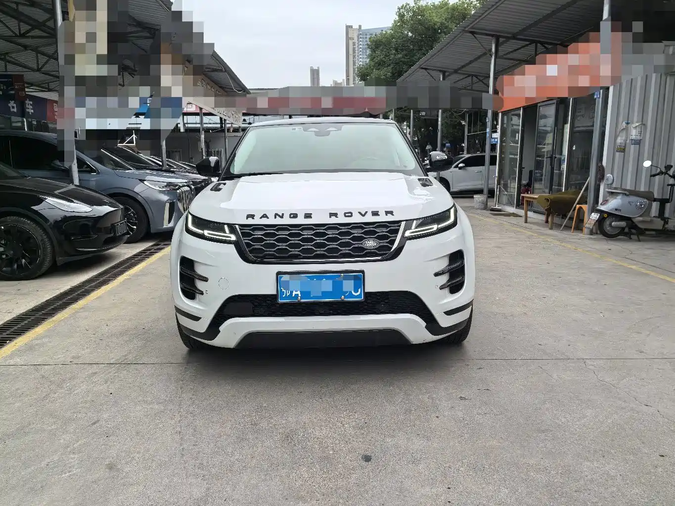 صورة 2 - Land Rover Range Rover Evoque