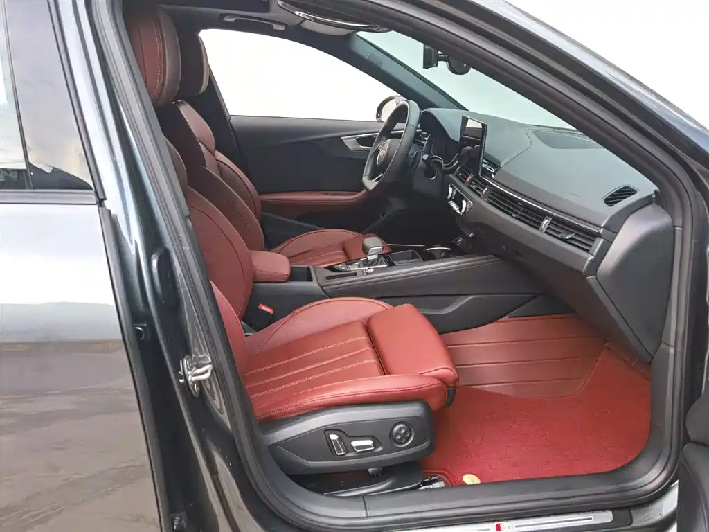 Audi A4L 2024 40 TFSI Luxury Dynamic (Starry Night Edition) фото 23