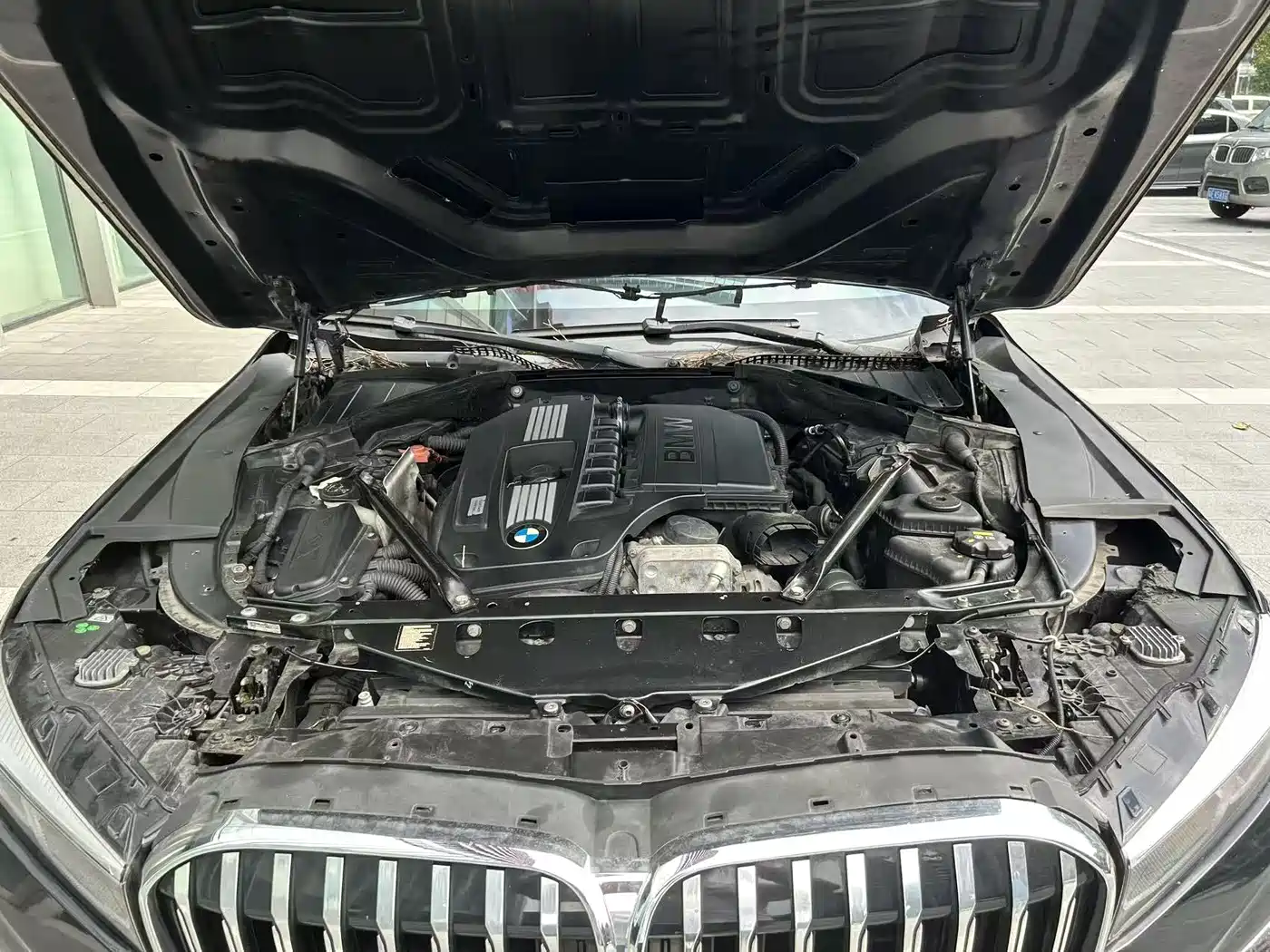 BMW 7 Series 2009 740Li Premium фото 15