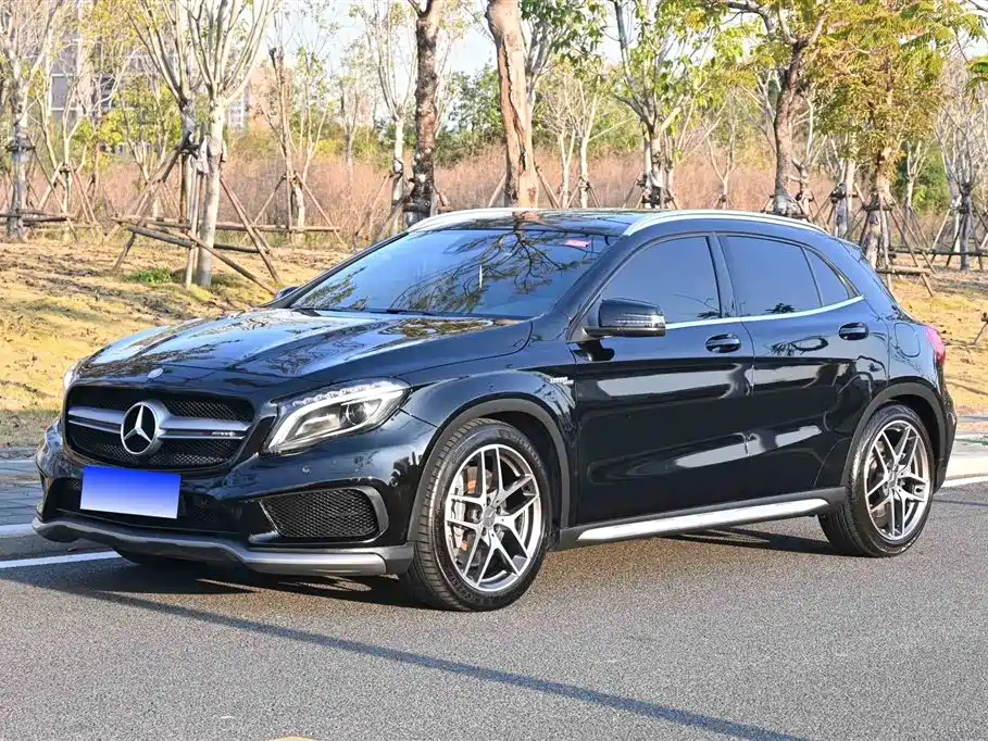 Mercedes-Benz GLA AMG 2015 AMG GLA 45 4MATIC