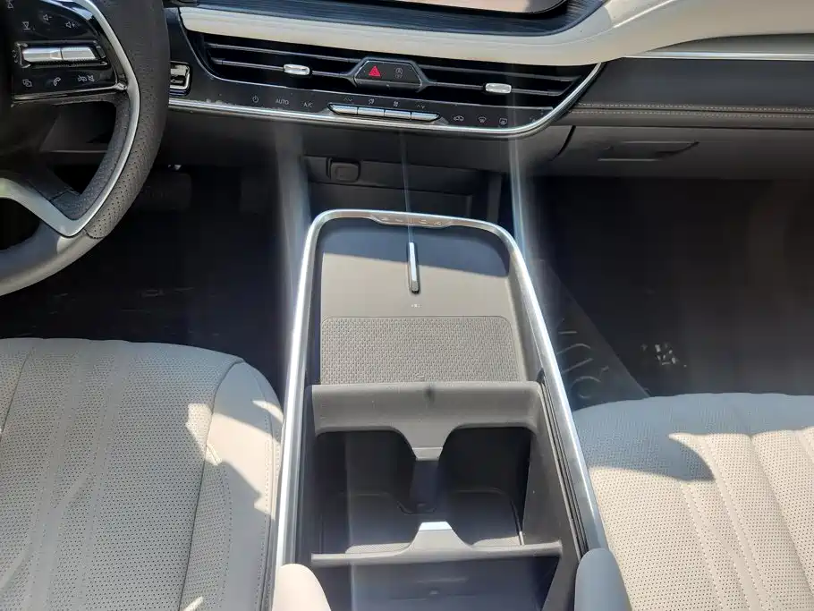 Buick LaCrosse 2026 2025 Platinum Avenir Edition