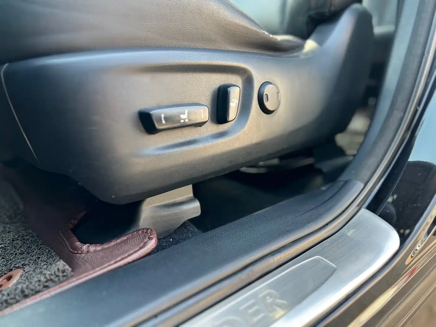 Toyota Highlander 2015 2.0T AWD Luxury Edition 7-seater фото 31