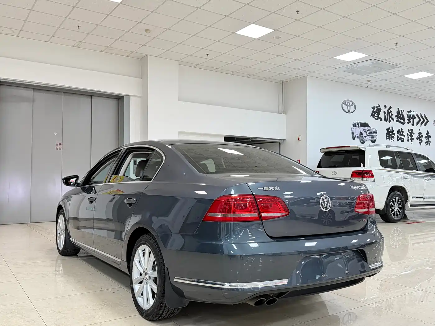 Volkswagen Magotan 2012 1.8TSI Premium фото 5