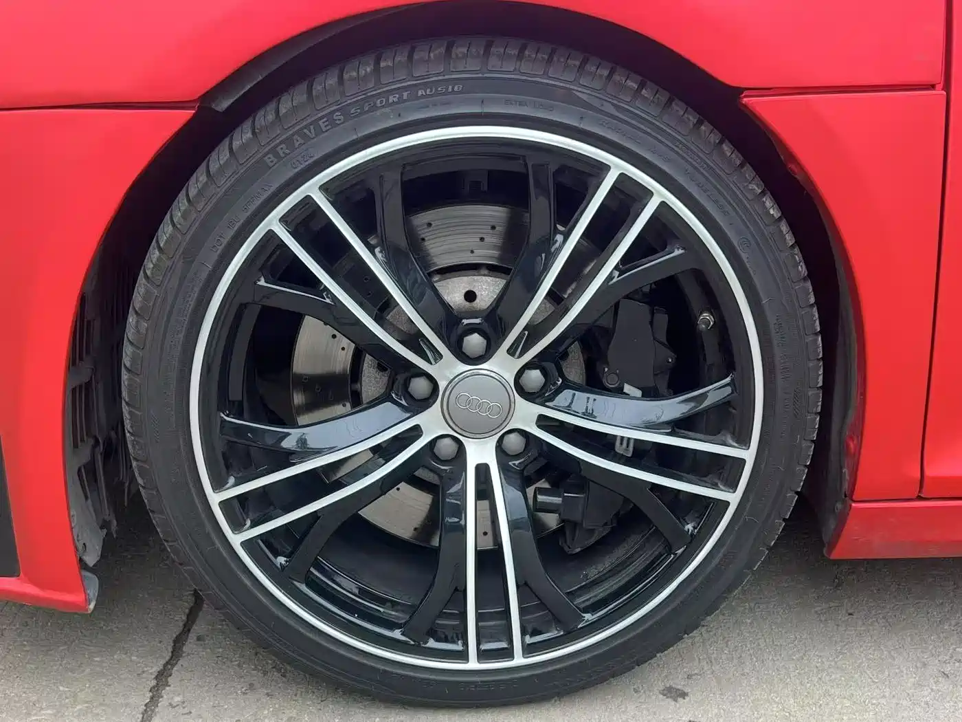 Audi R8 2012 5.2 FSI quattro Limited Edition фото 5