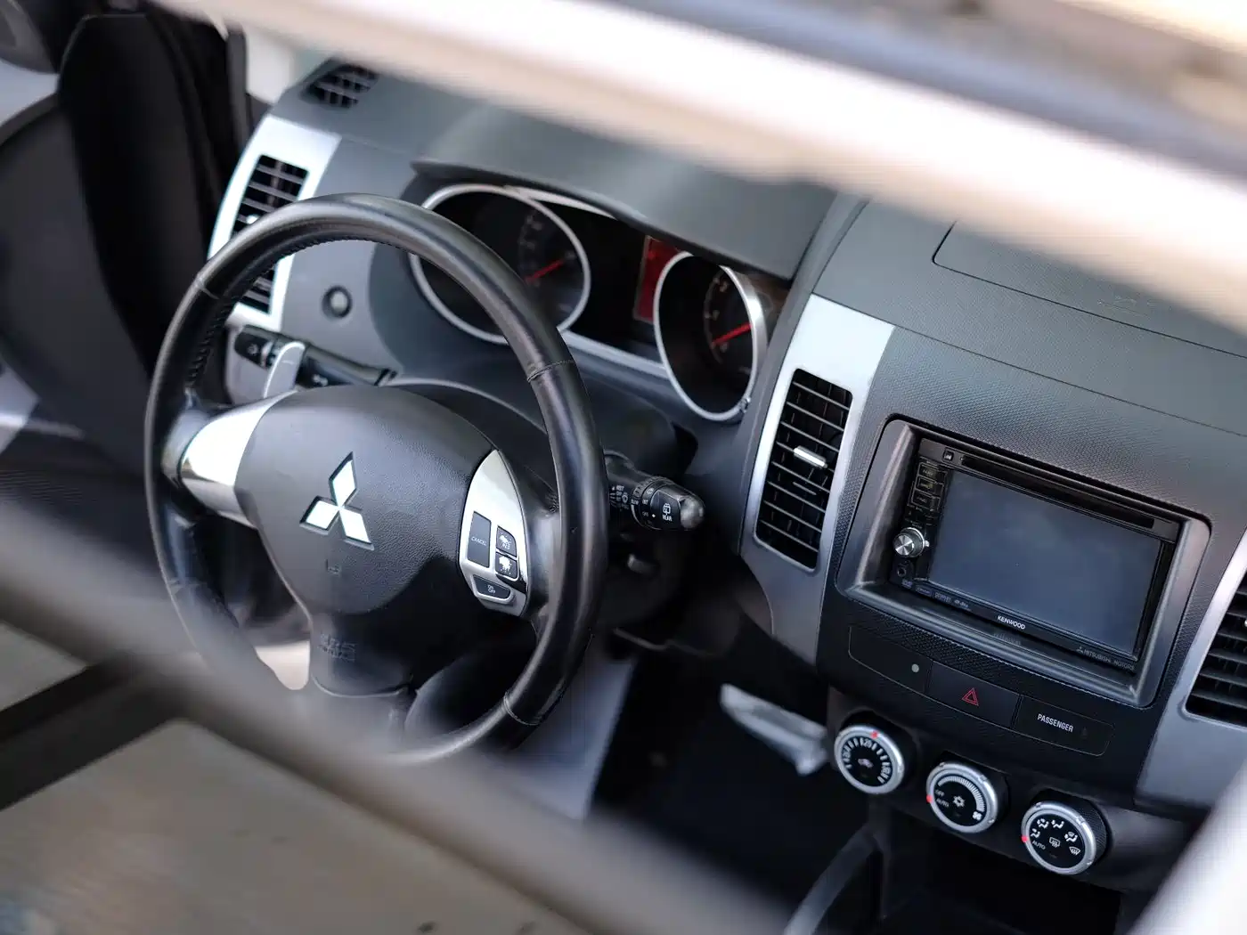 Mitsubishi Outlander (Import) 2009 2009 3.0 Luxury