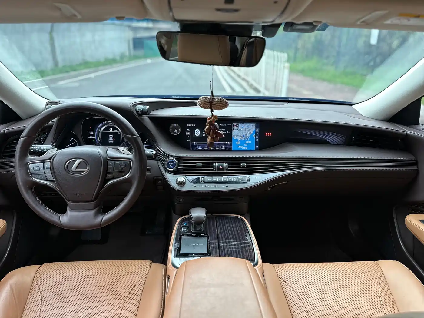 Lexus LS 2018 500h Excellence Edition China V фото 15