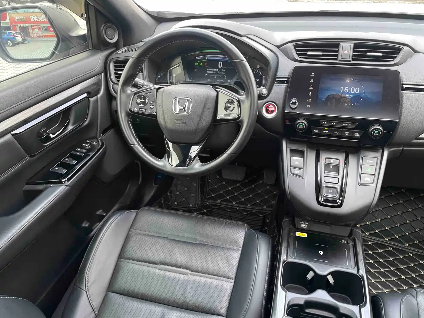 Фото 14 - Honda CR-V