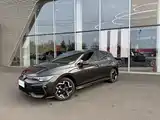 Фото 2 - Volkswagen Golf