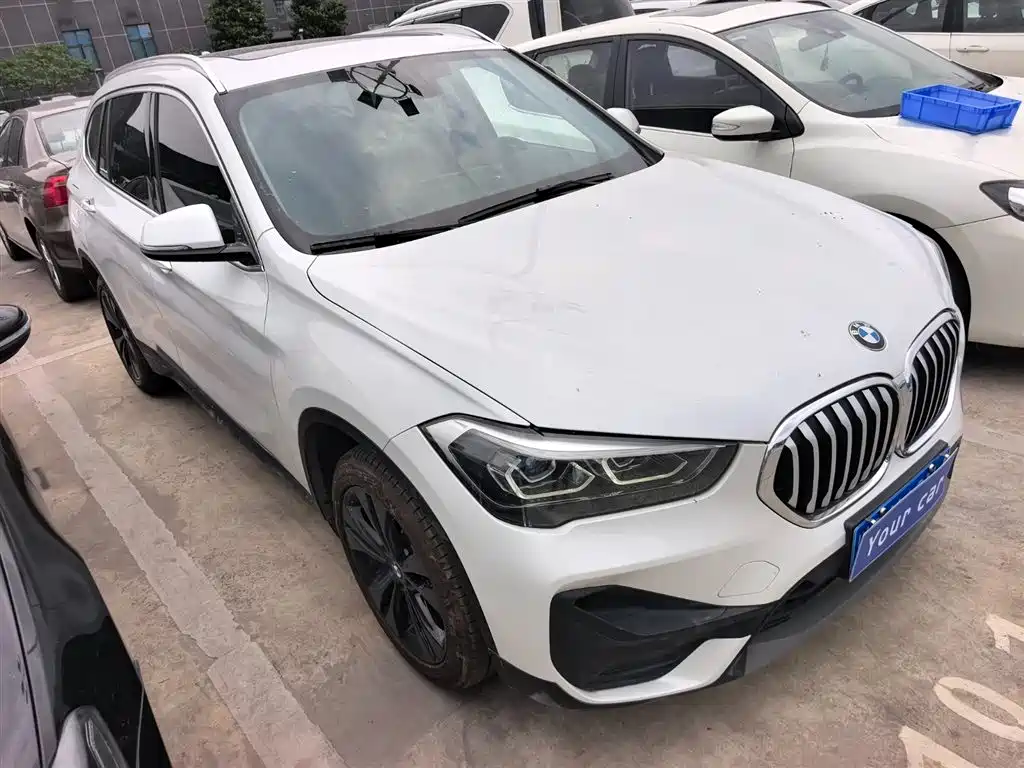 BMW X1 2021 sDrive20Li Fashion фото 3
