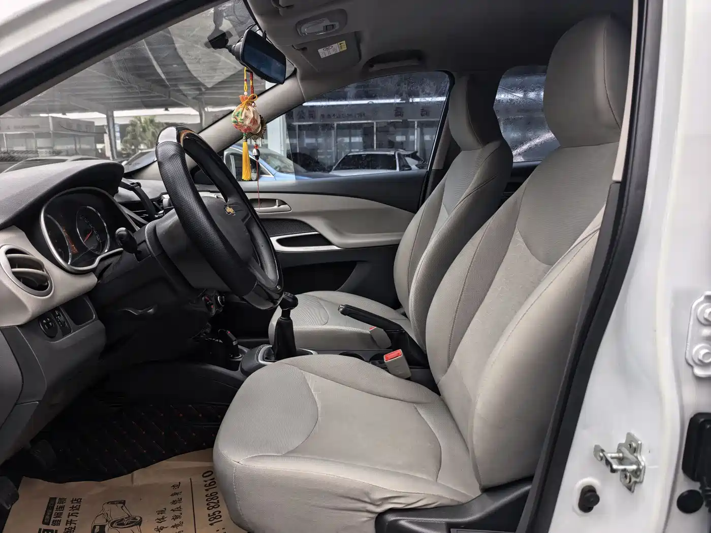 Chevrolet Sail 2015 Sail 3 1.3L Manual Ideal Edition фото 10