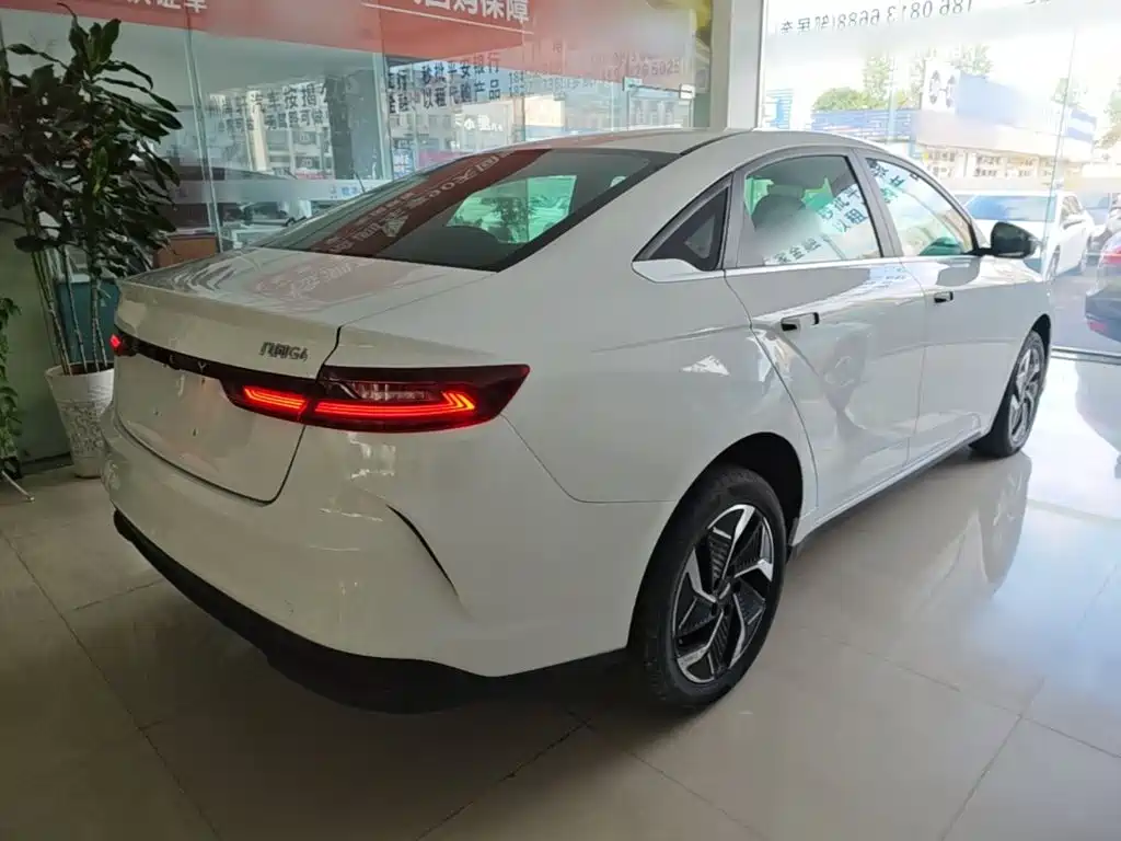 Geely Geometry G6 2024 2024 500KM Premium