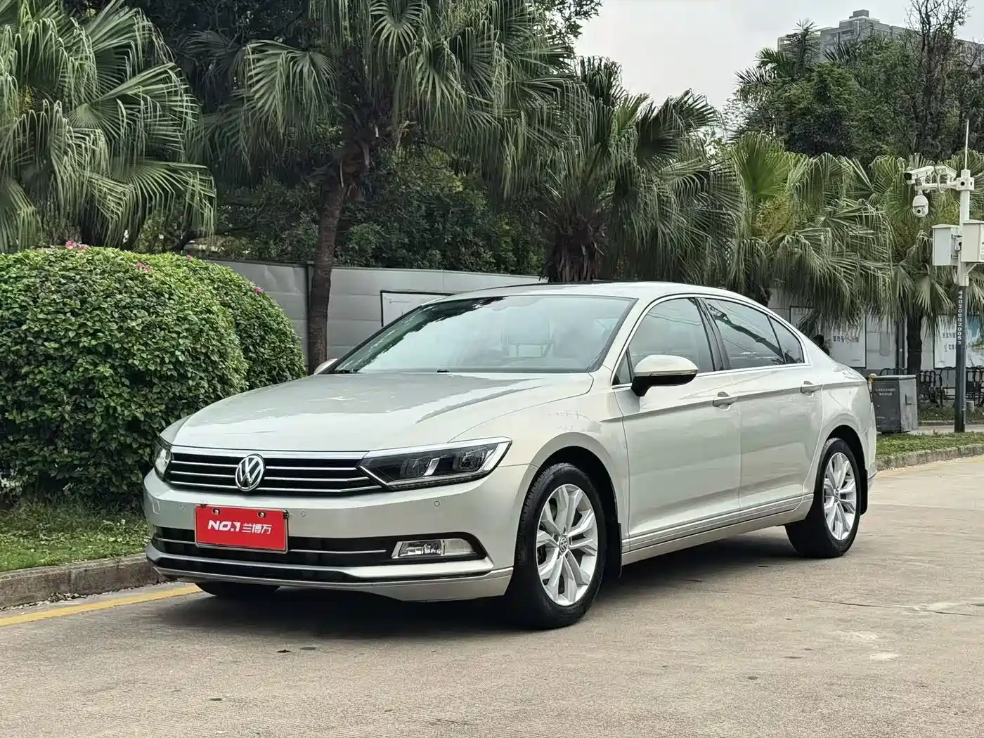 Volkswagen Magotan 2018 330TSI DSG Luxury фото 8