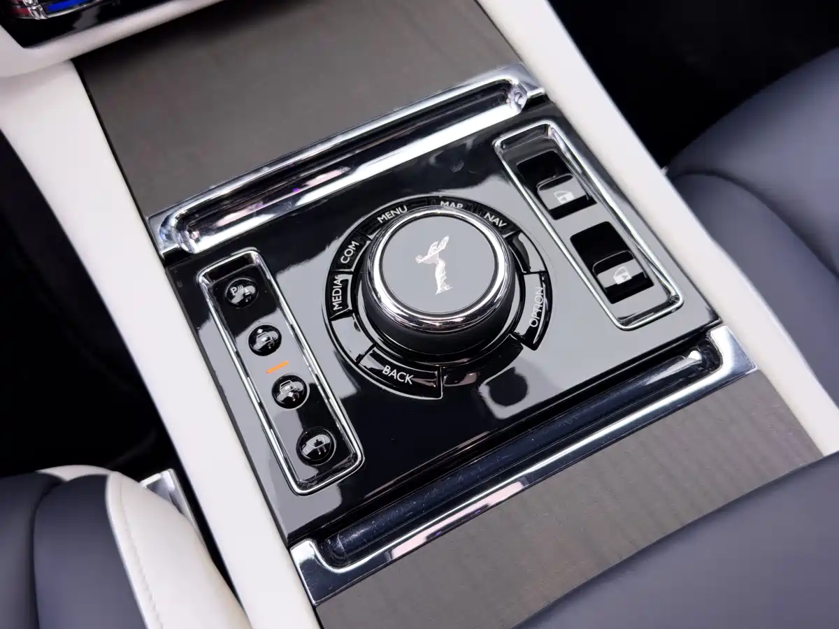 Фото 24 - Rolls-Royce Ghost