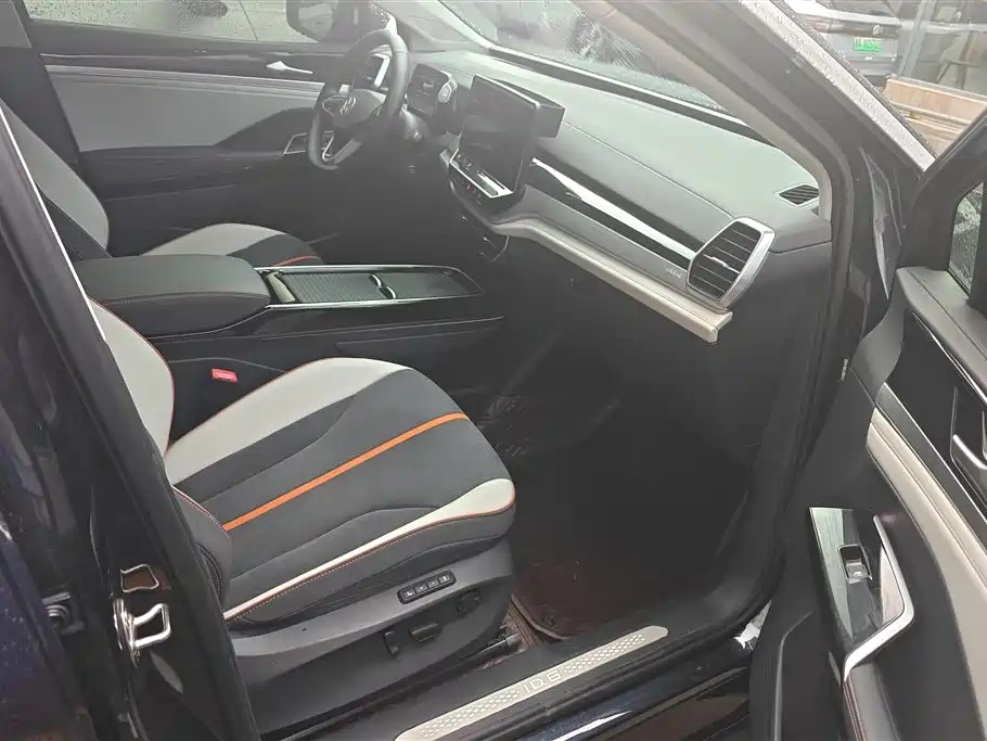 Volkswagen ID.6 CROZZ 2022 Long Range PRO Edition фото 8