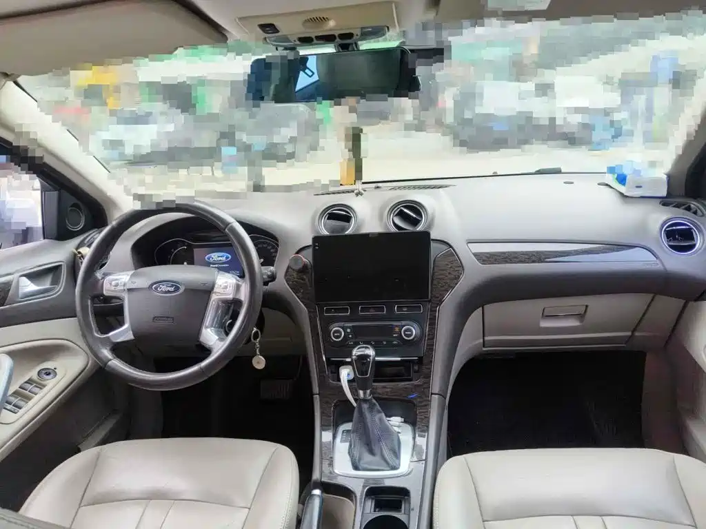 Ford Mondeo Zhisheng 2011 2011 2.0L GTDi200 Fashion