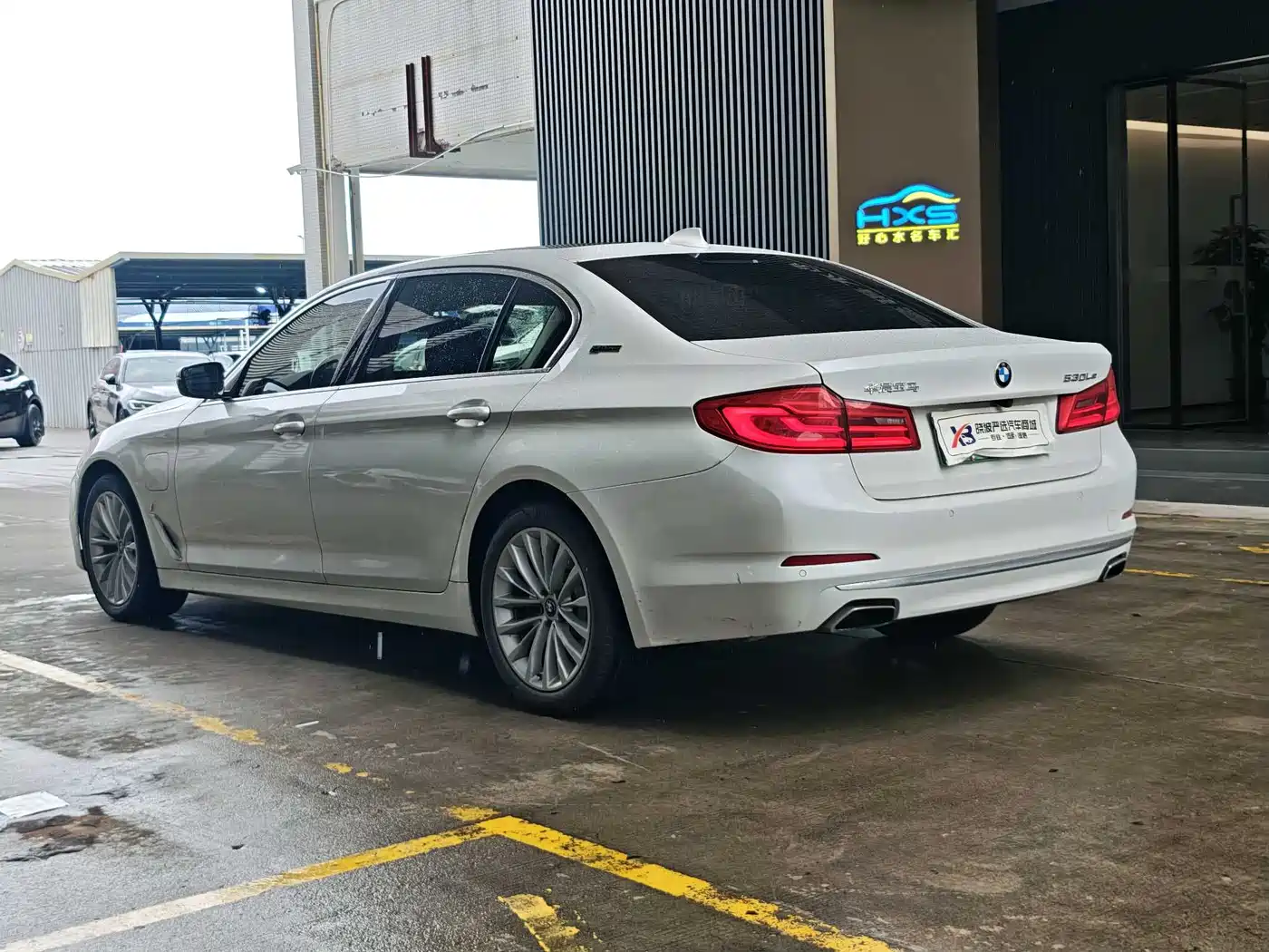 BMW 5 Series New Energy 2019 530Le Luxury Package фото 8