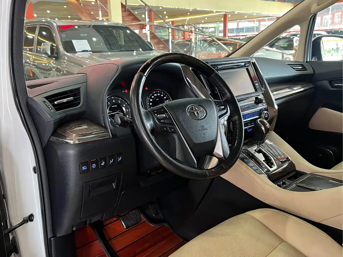 Toyota Alphard 2018 Facelift 3.5L Premium Edition фото 7