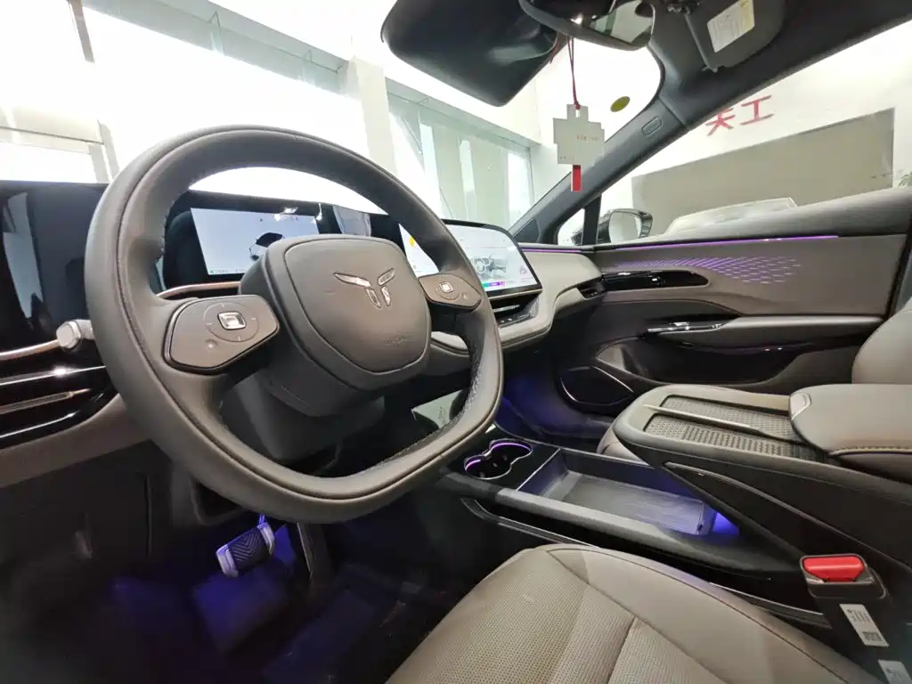 Hongqi EH7 2025 2025 640 AWD Smart Selection Edition