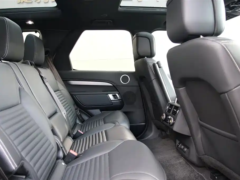 Land Rover Discovery 2025 2025 360PS Dynamic SE